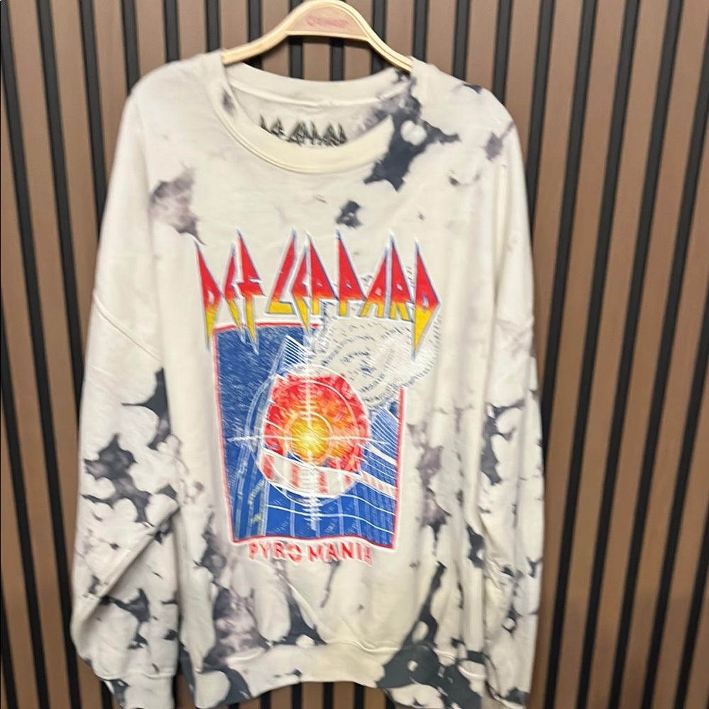 Pyromania Graphic Tie-Dye Crewneck Sweater - White/Black